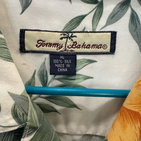 Tommy Bahama Mens Hawaiian Shirt Cream Yellow Green Floral SS 100% Silk Size XL - Picture 3 of 8